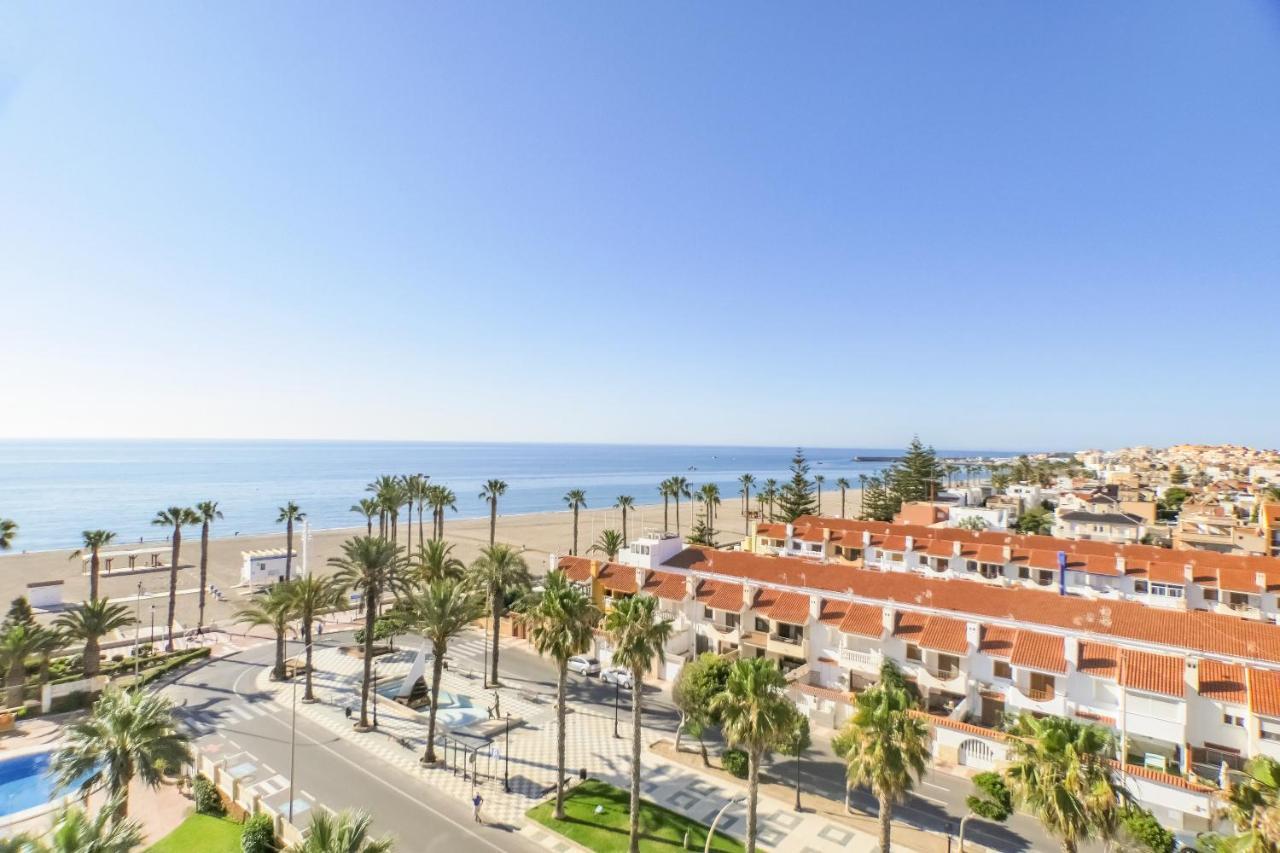 Atico Almeria. Paseo Maritimo Roquetas De Mar Buitenkant foto